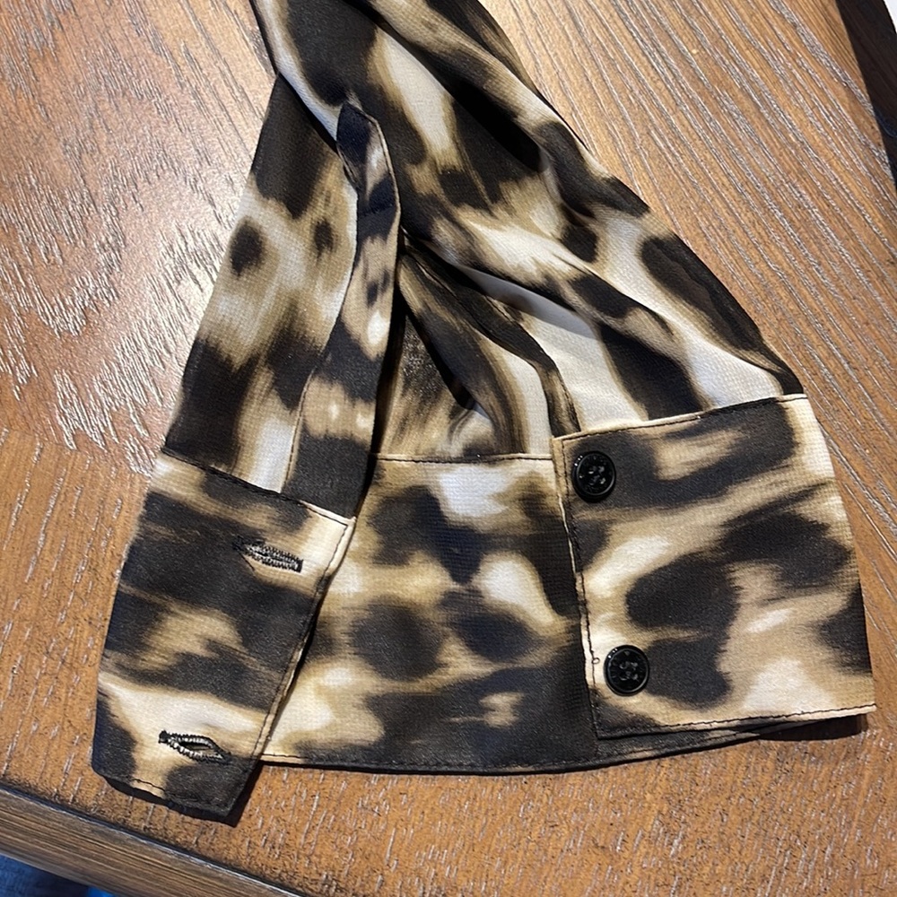 GUESS blouse - Picture 7 of 7